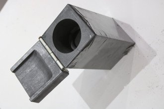 cable-to-plate-graphite-mould
